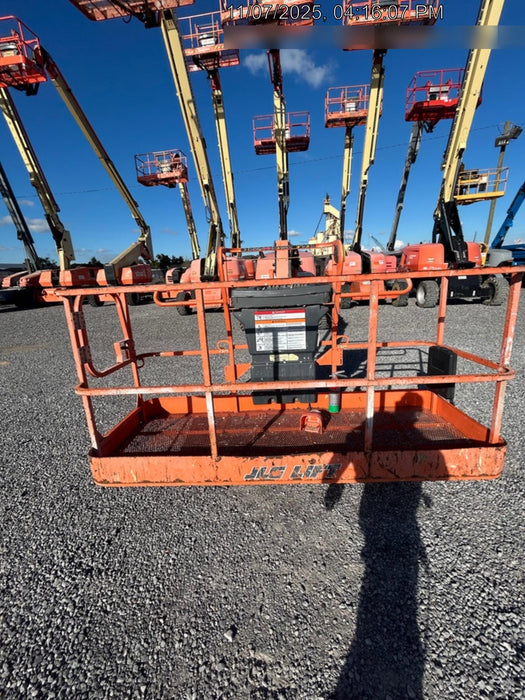 2019 JLG 460SJ
