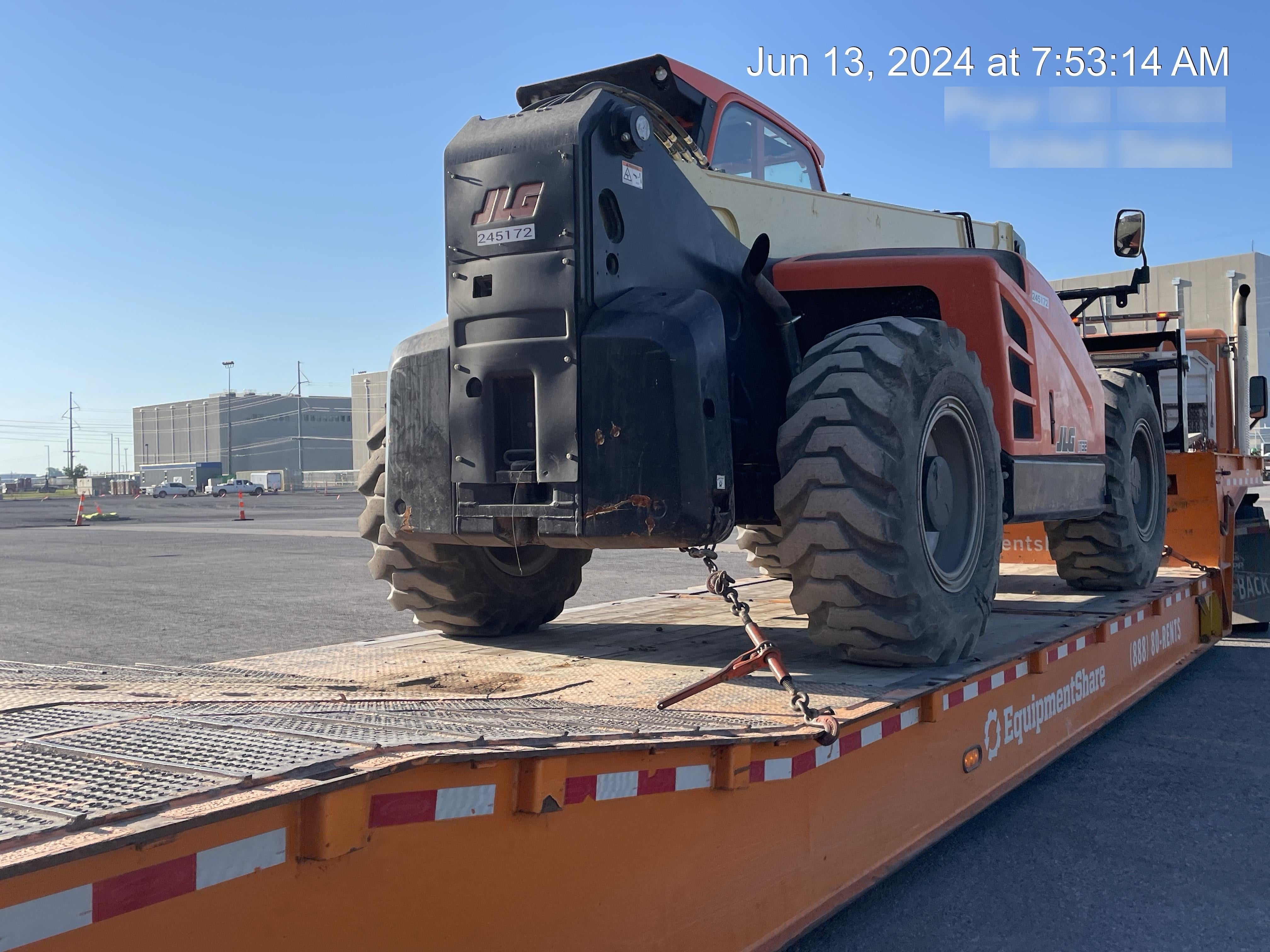 2022 JLG 1732
