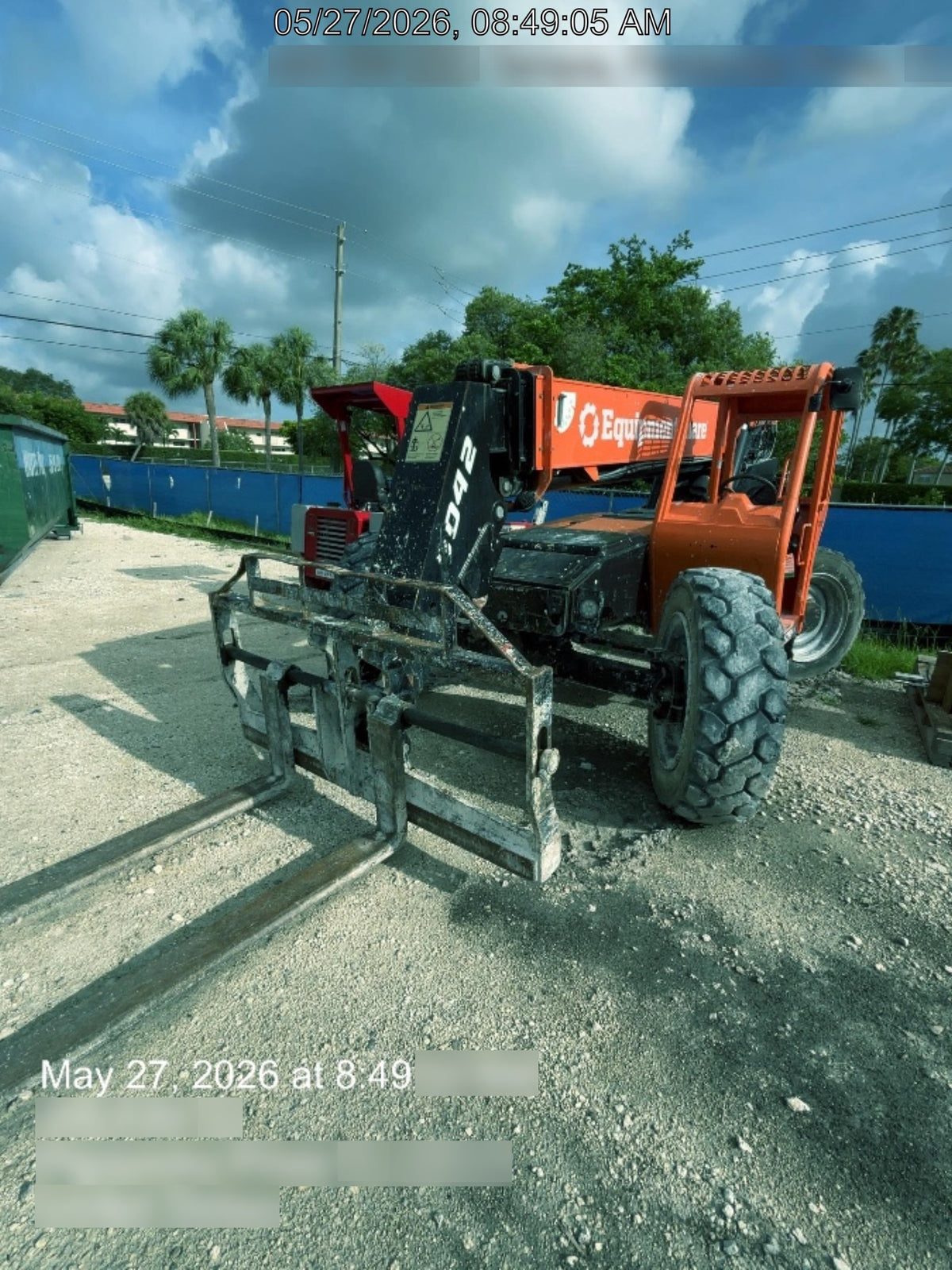 2023 SKYTRAK 8042