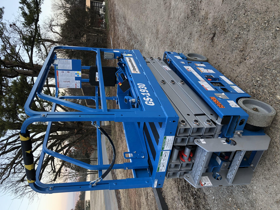 2019 Genie GS-1930 Fixed Rails with Chain Entry