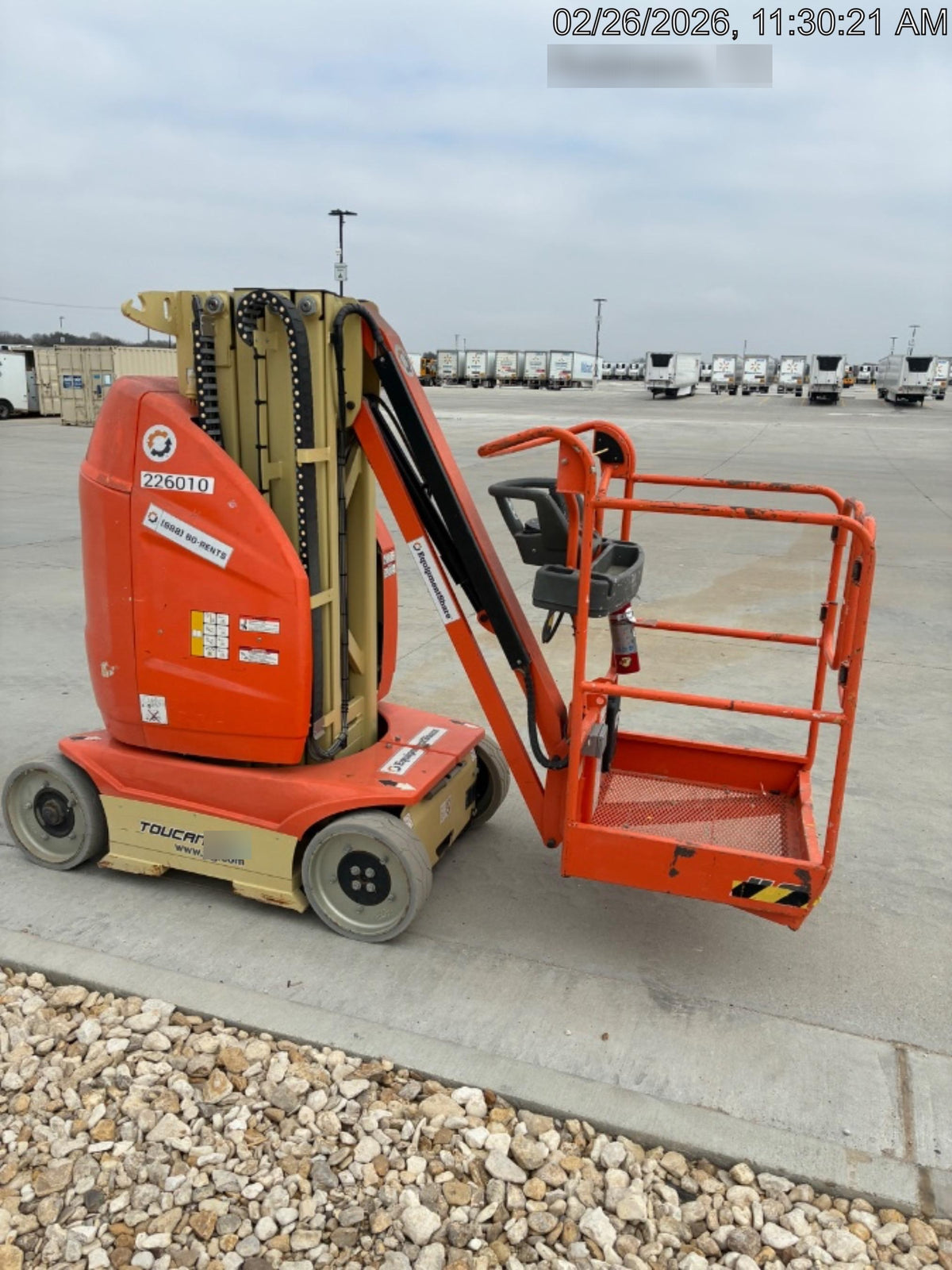 2022 JLG 26E