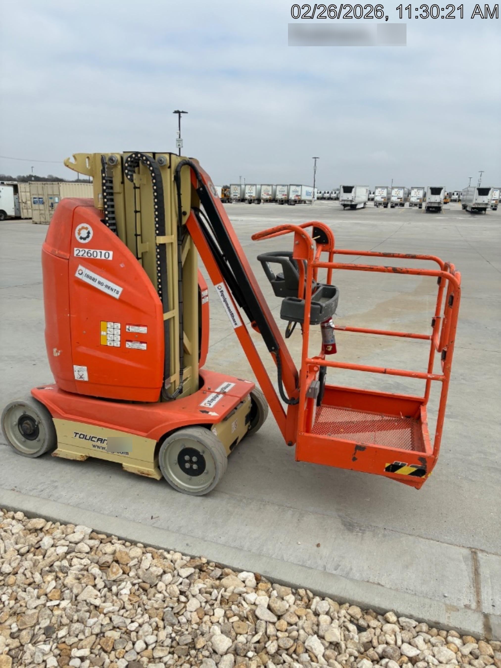 2022 JLG 26E