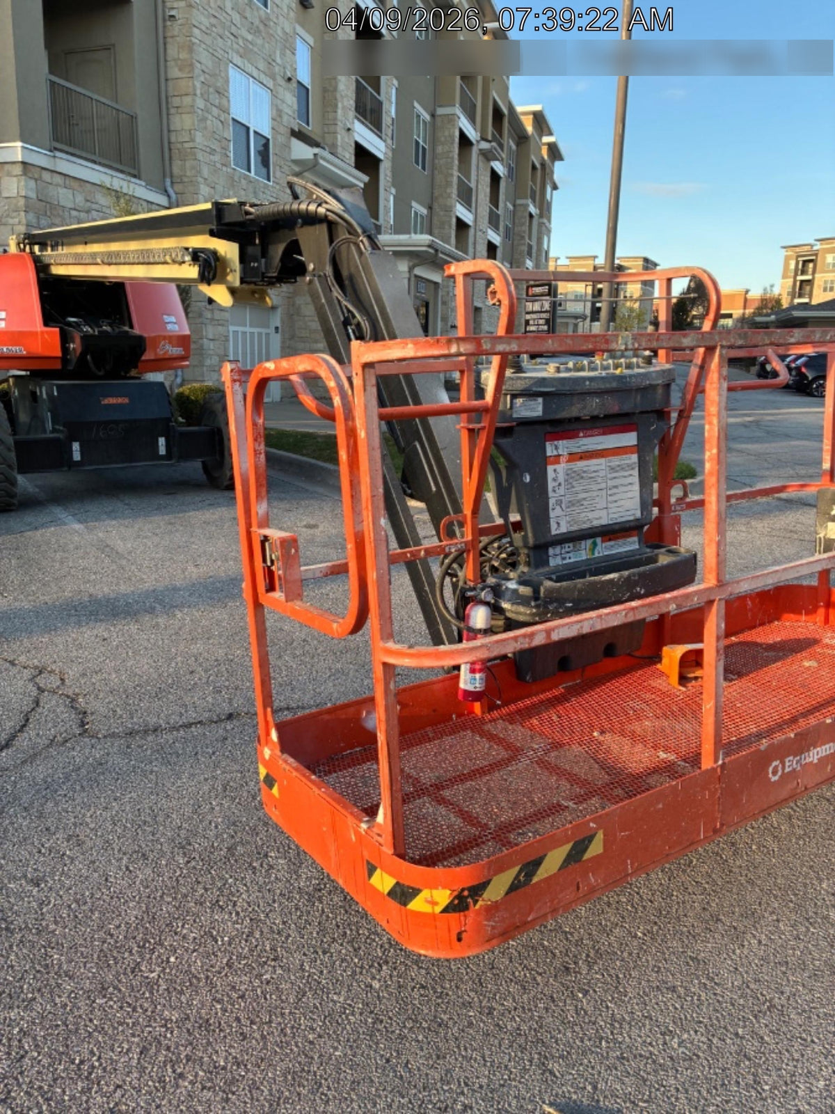 2025 JLG 660SJ