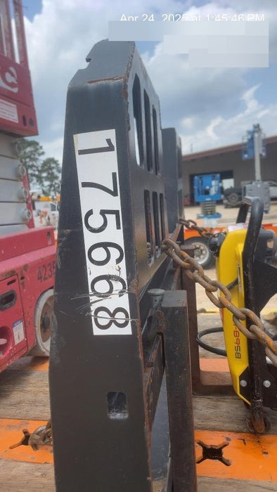 2021 FEMA 48" Pallet Forks - FEMA