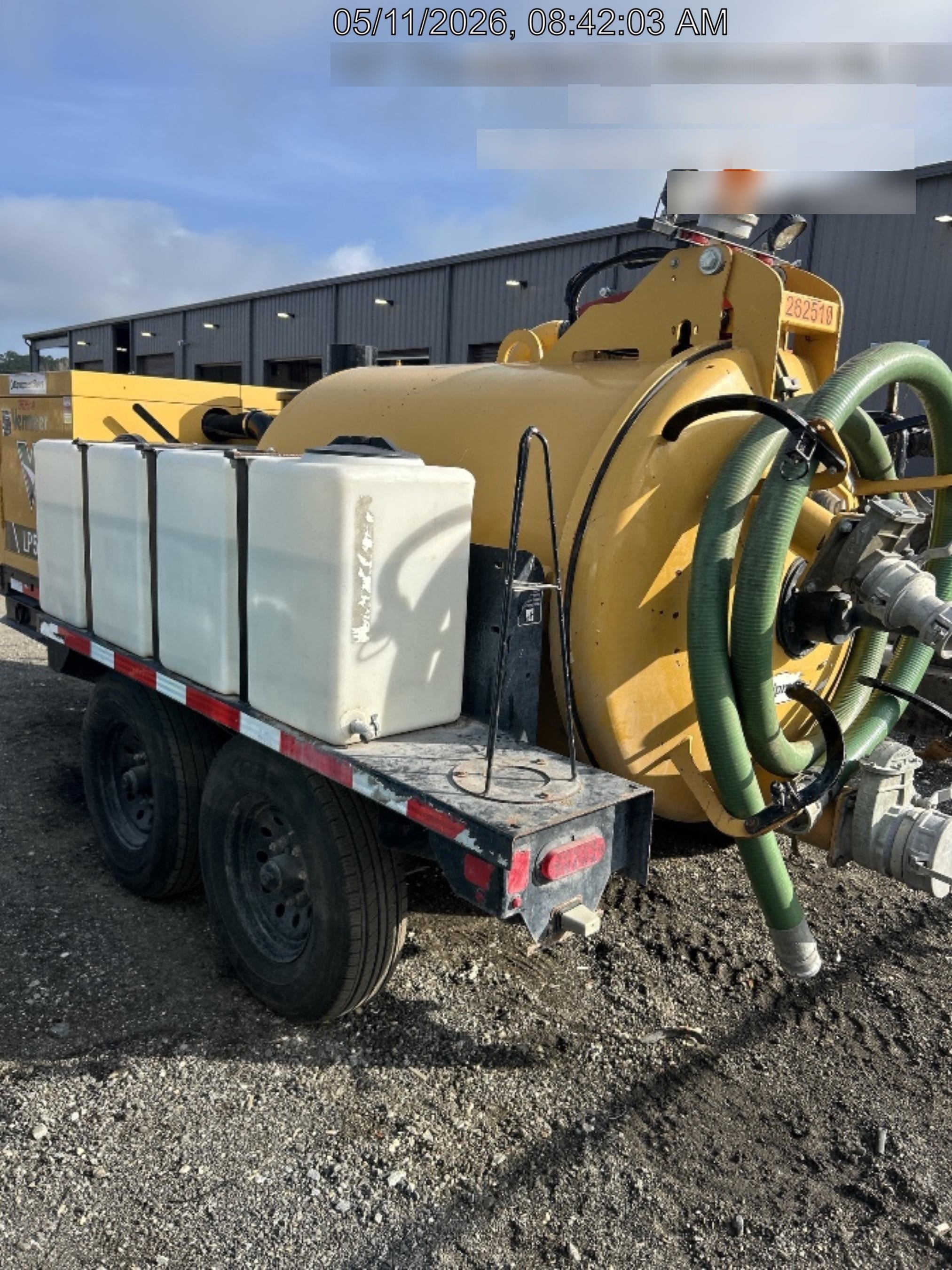 2022 VAC-TRON LP573XDT