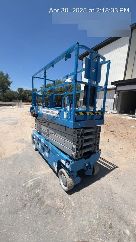 2022 GENIE GS-3232
