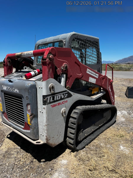 2019 Takeuchi TL10V2-CR Cab/Heat/AC, Rubber Tracks, Backup Alarm, Front & rear working Lights, Auxiliary Hydraulics, 2 Speed Travel, Engine Monitoring System, Hydraulic universal quick hitch w/76" HD dirt bucket with 8 teeth, 20.3 cubic feet capacity, 48" Pallet forks and frame