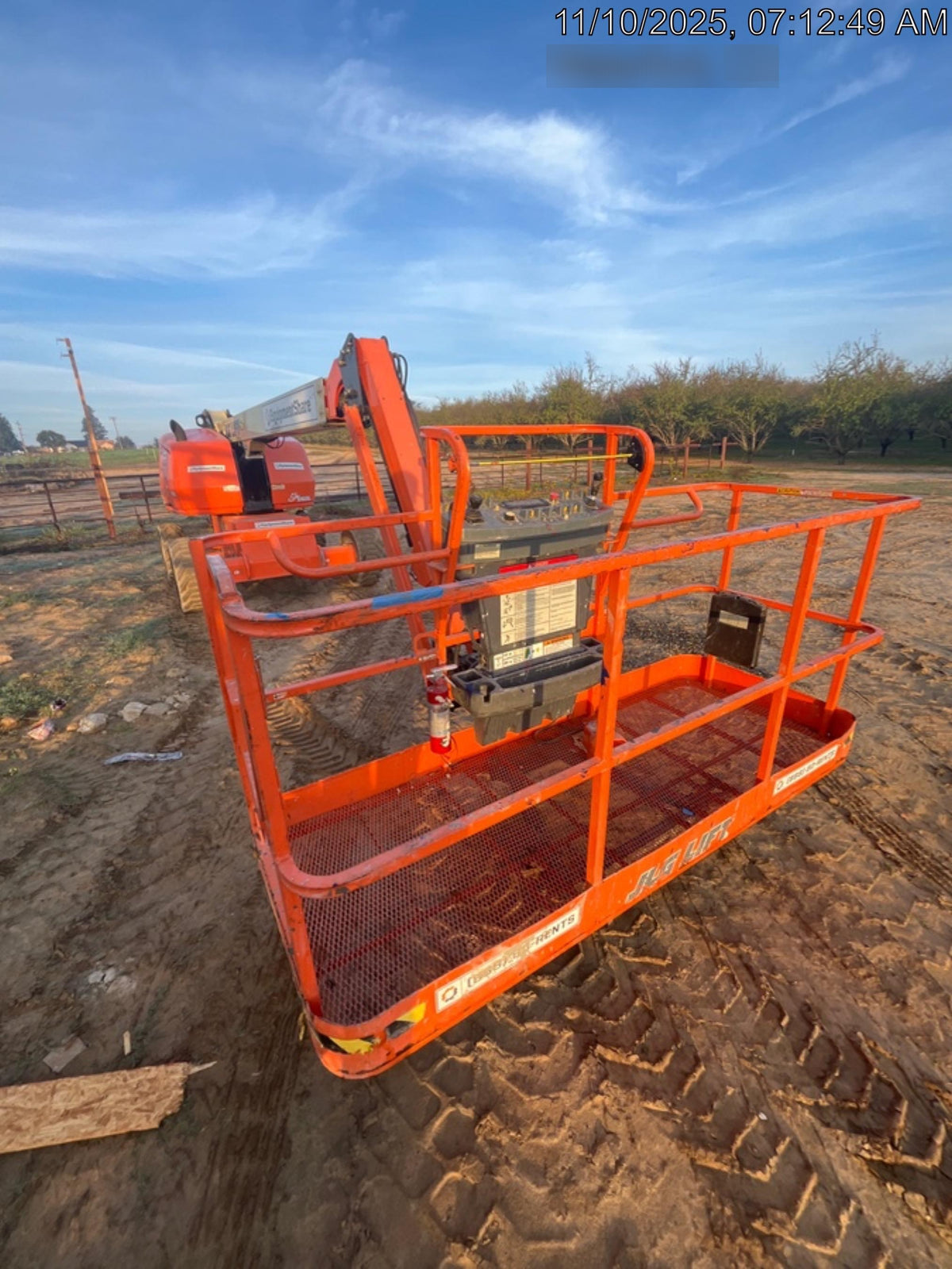 2021 JLG 460SJ
