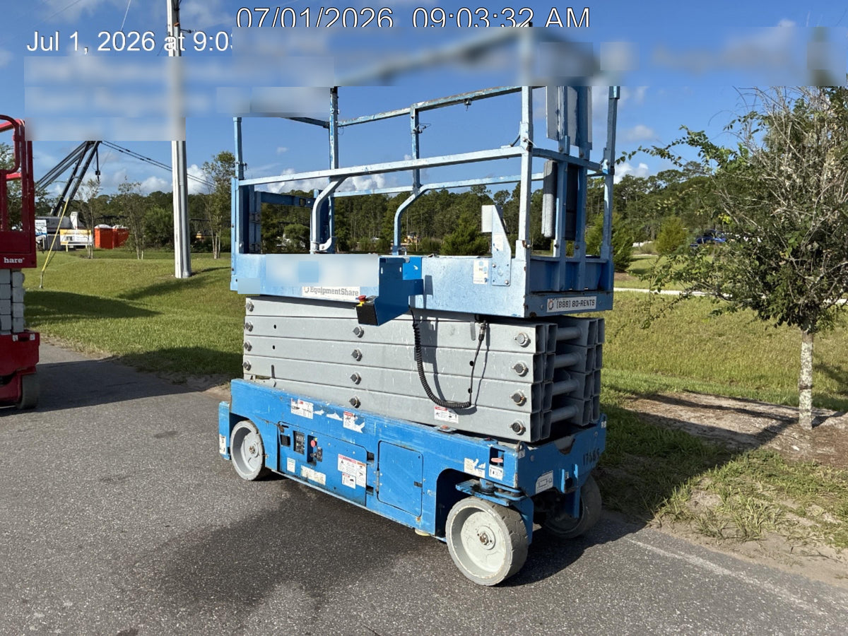 2018 Genie GS-3232 GS-3232 w/Folding rails, Half height swing gate