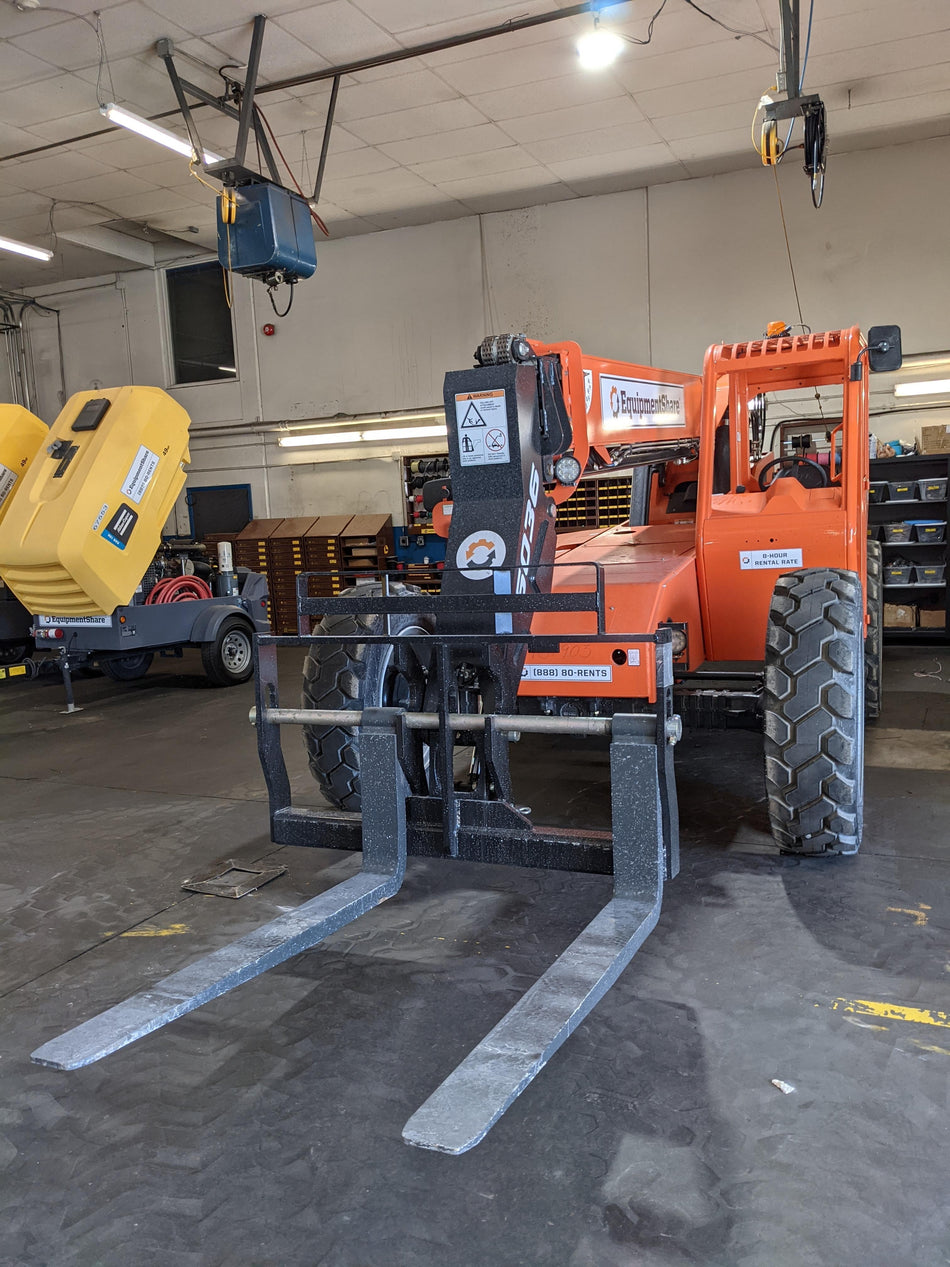 2021 JLG 6036