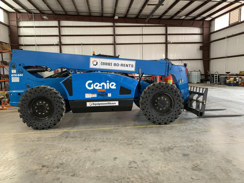 2022 GENIE GTH-844