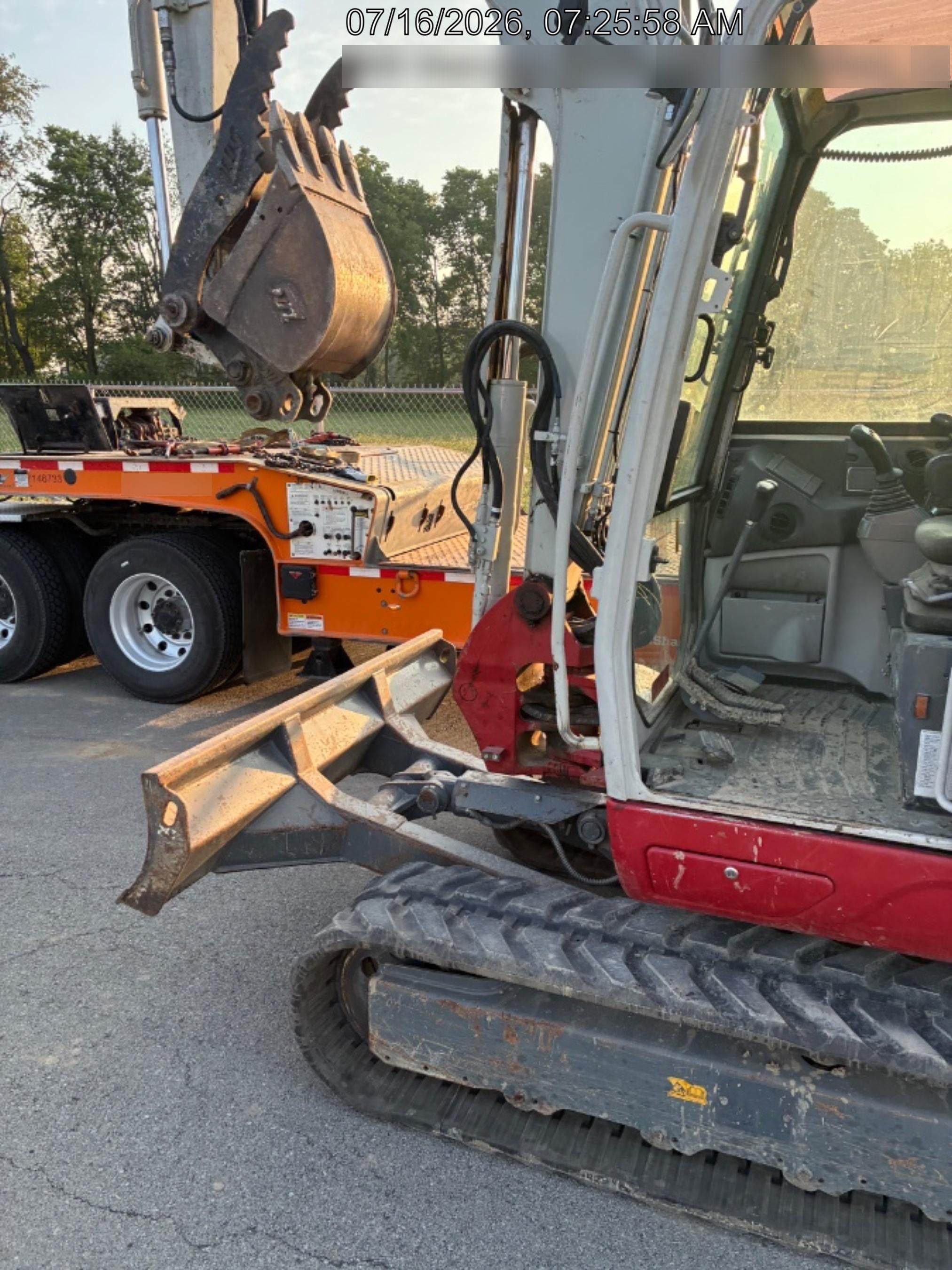 2022 TAKEUCHI TB250-2CR