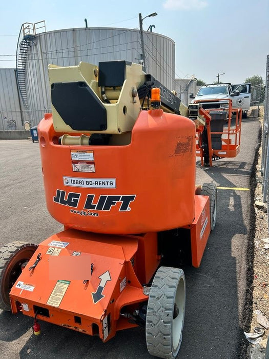2019 JLG E400AJPN