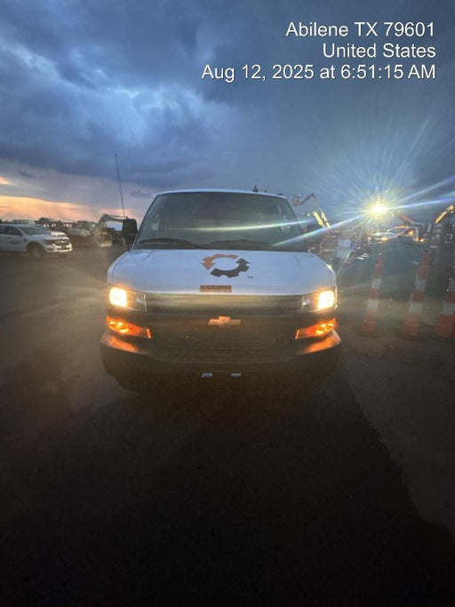2025 CHEVROLET Express Van - Rental