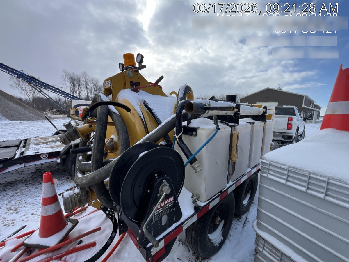 2022 Vac-Tron LP573XDT T4 Koehler Diesel Engine, 500 Gallon Debris Tank, x2 100 Gallon Water Tanks