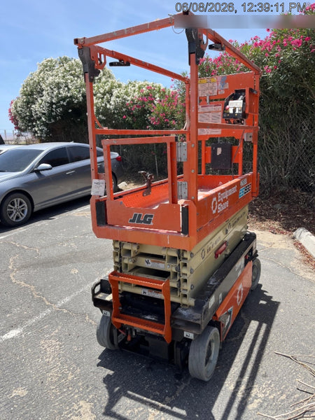 2022 JLG ES1932
