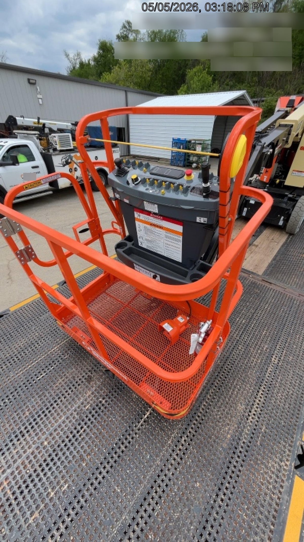 2026 JLG E300AJP