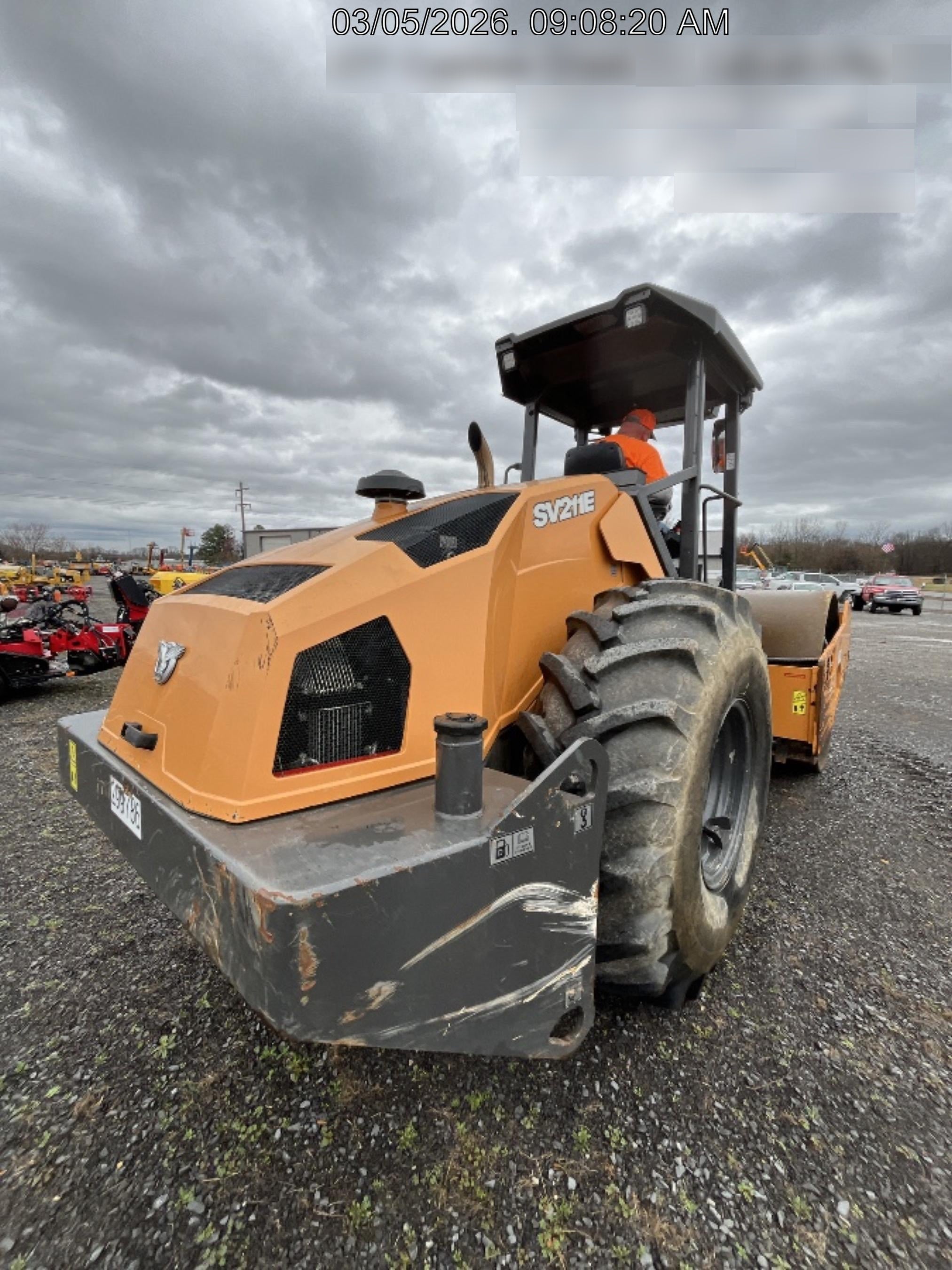 2023 CASE SV211E