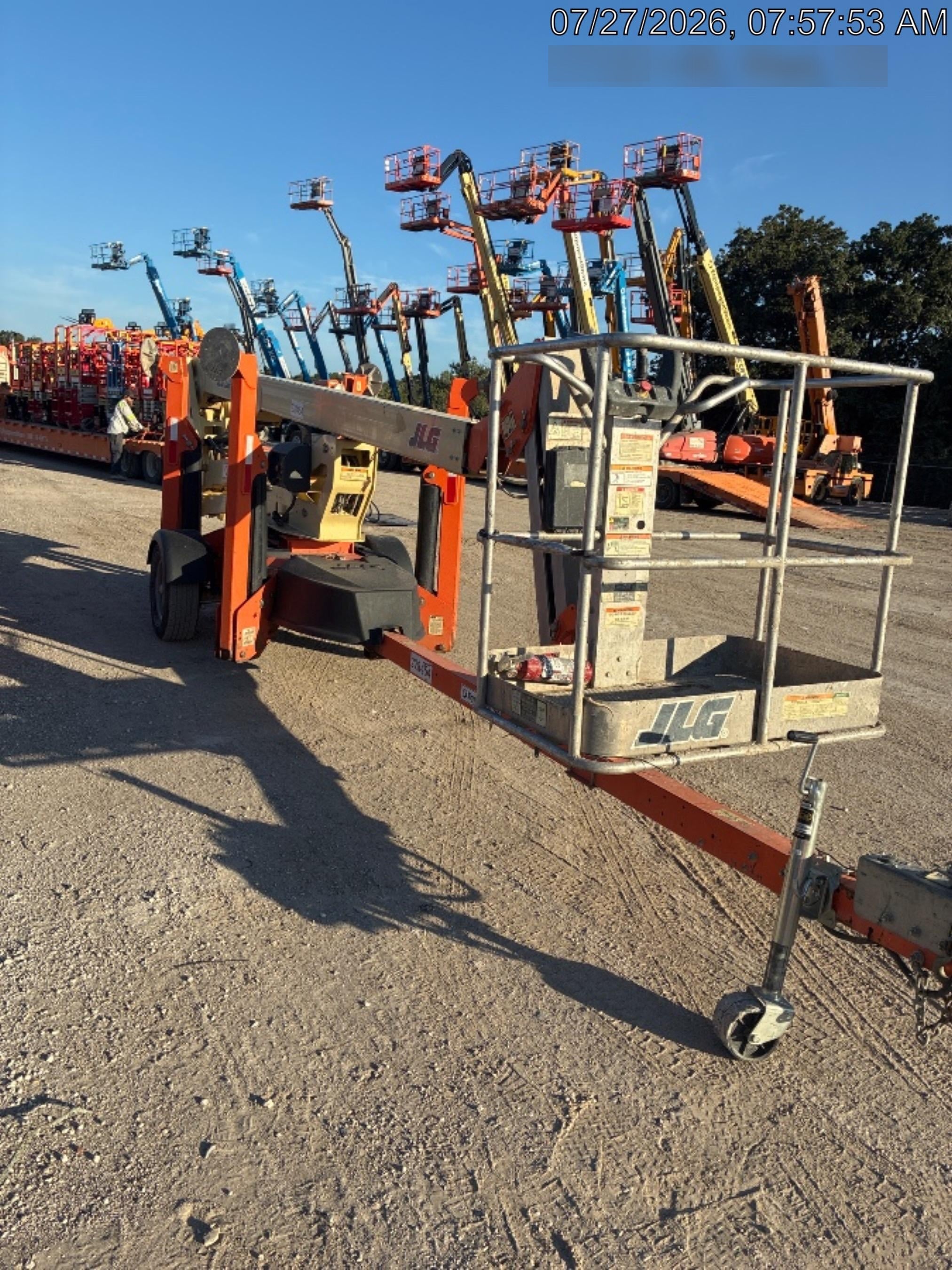 2022 JLG T500J