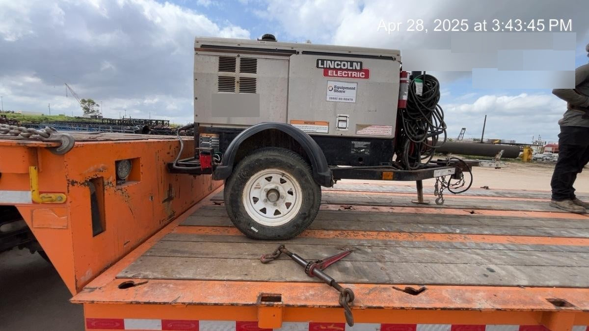 2019 Lincoln Electric Vantage 322 Lincoln Vantage 322 Welder w/Trailer, Light Kit, Cable Rack