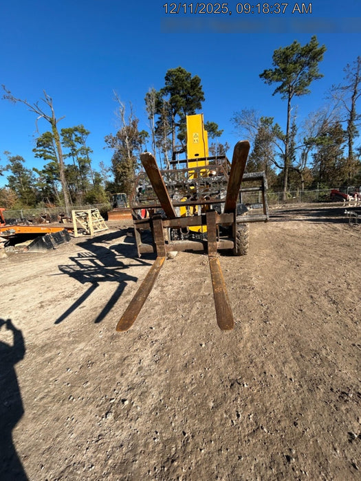 2020 EMKAY 48" Pallet Forks - Emkay