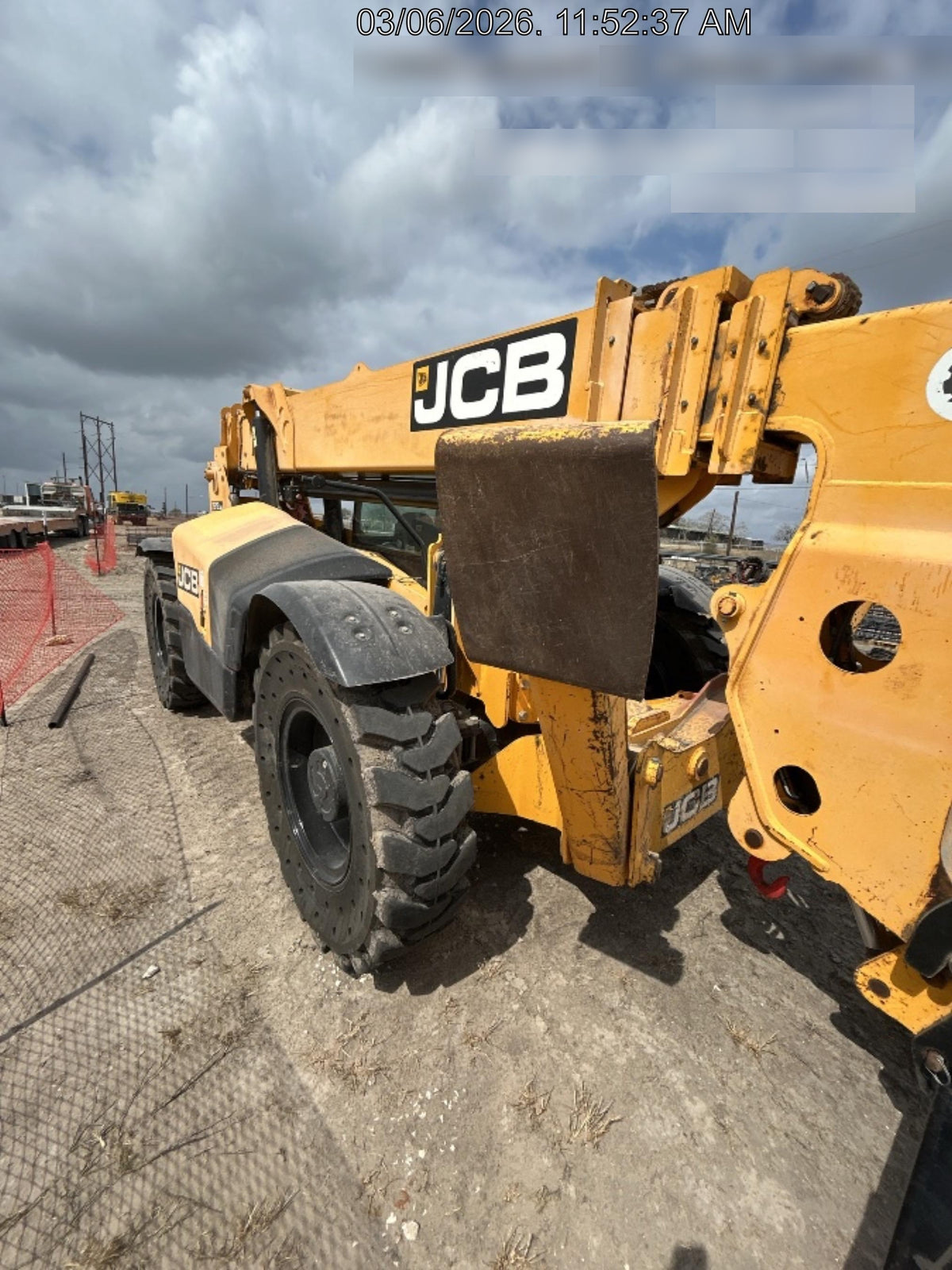 2019 JCB 512-56 109 HP w/Open ROPS, Beacon, Aux Hydraulics, Worklights, Solid Tires w/66" Carriage/60" Forks