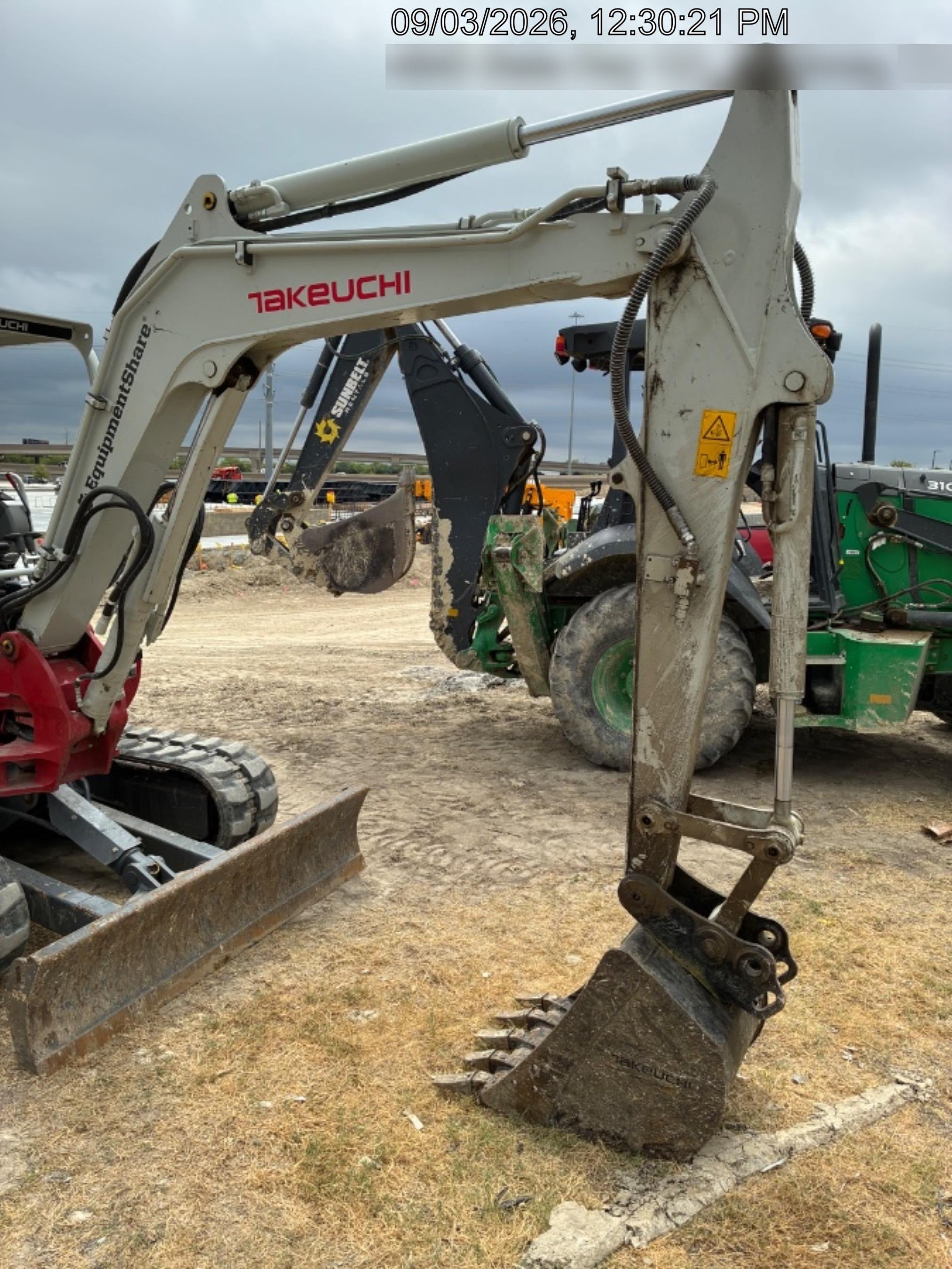 2025 TAKEUCHI TB250-2R