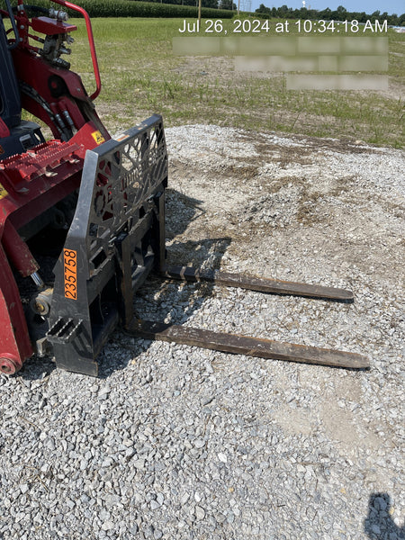 2022 PALADIN 48" Pallet Forks - Paladin