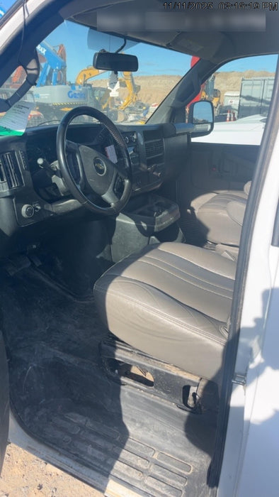 2023 CHEVROLET Express Van - Rental
