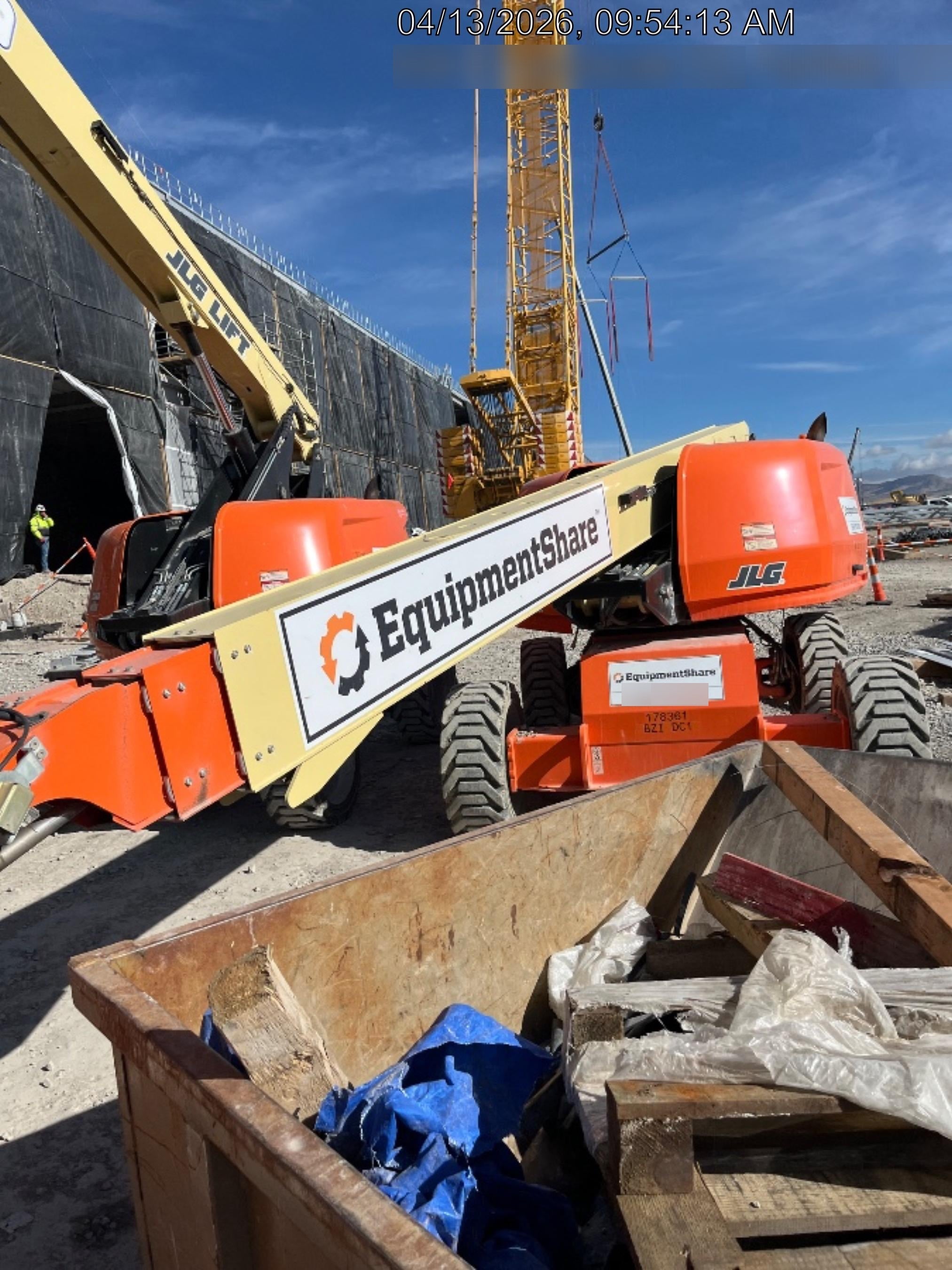 2021 JLG 660SJ