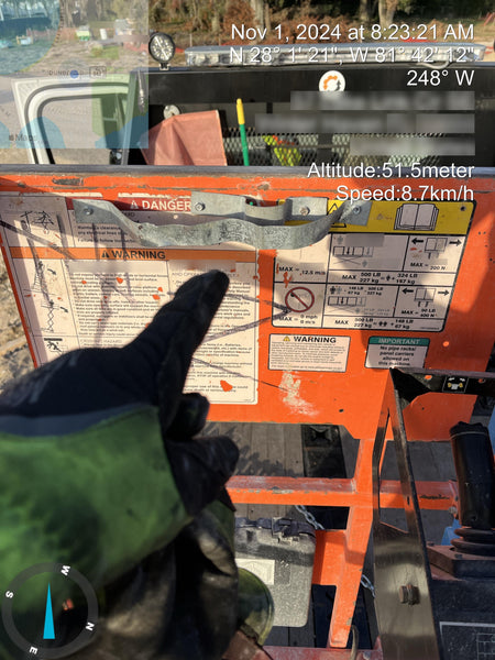 2022 JLG ES1330L