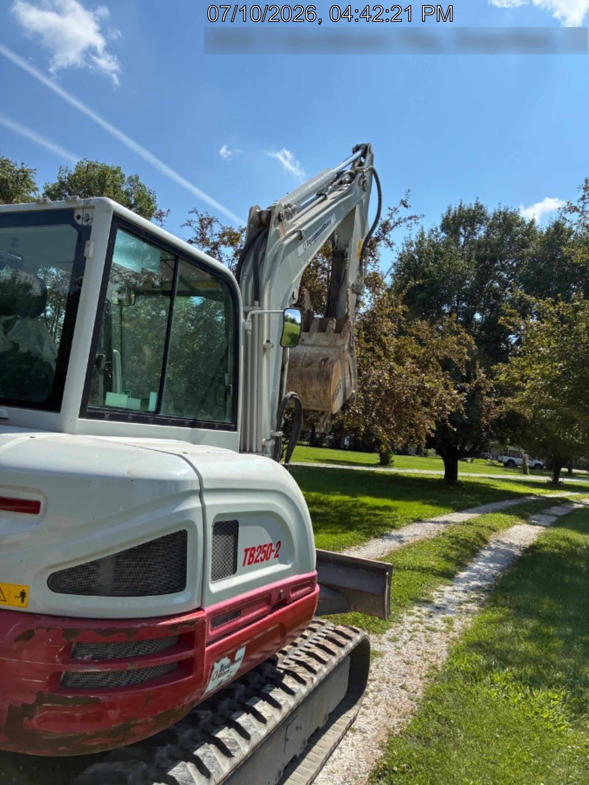 2022 TAKEUCHI TB250-2CR