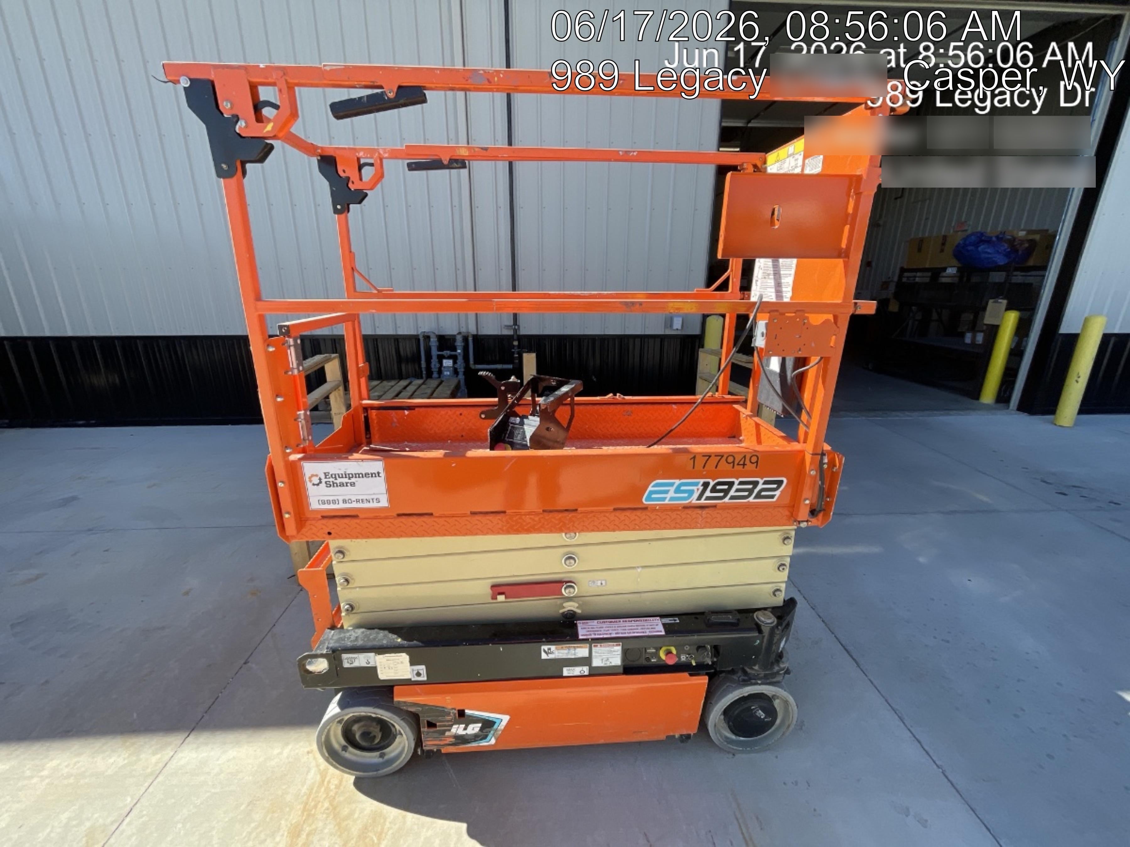 2021 JLG ES1932