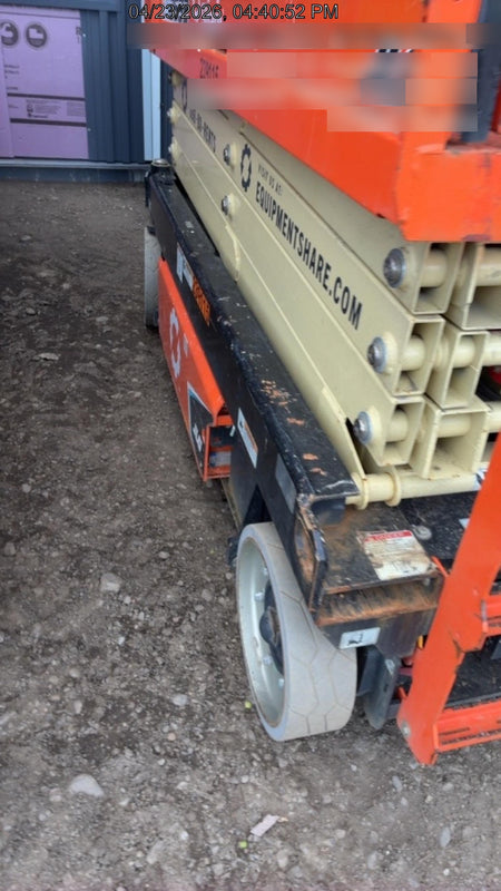 2022 JLG ES2632