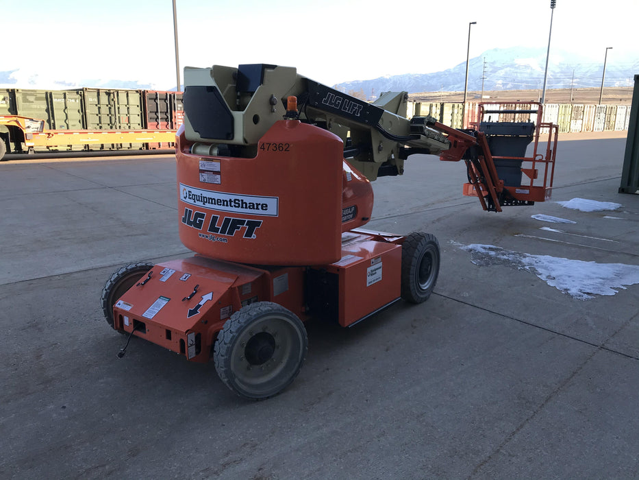 2019 JLG E400AJPN