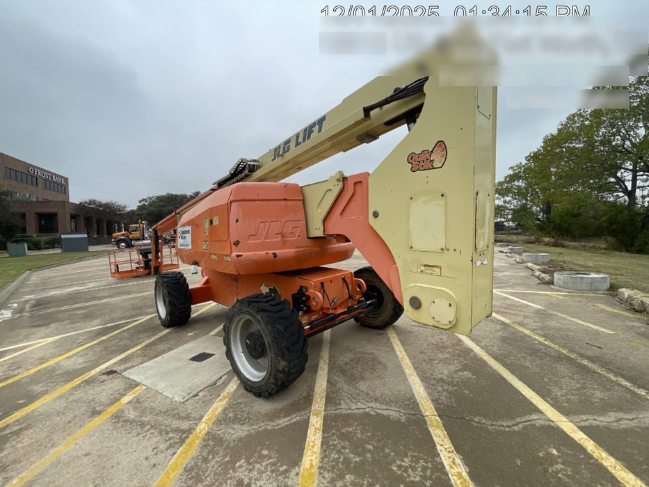 2015 JLG 800AJ
