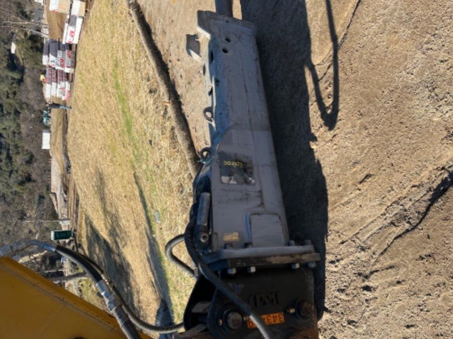2023 EPIROC EC140T