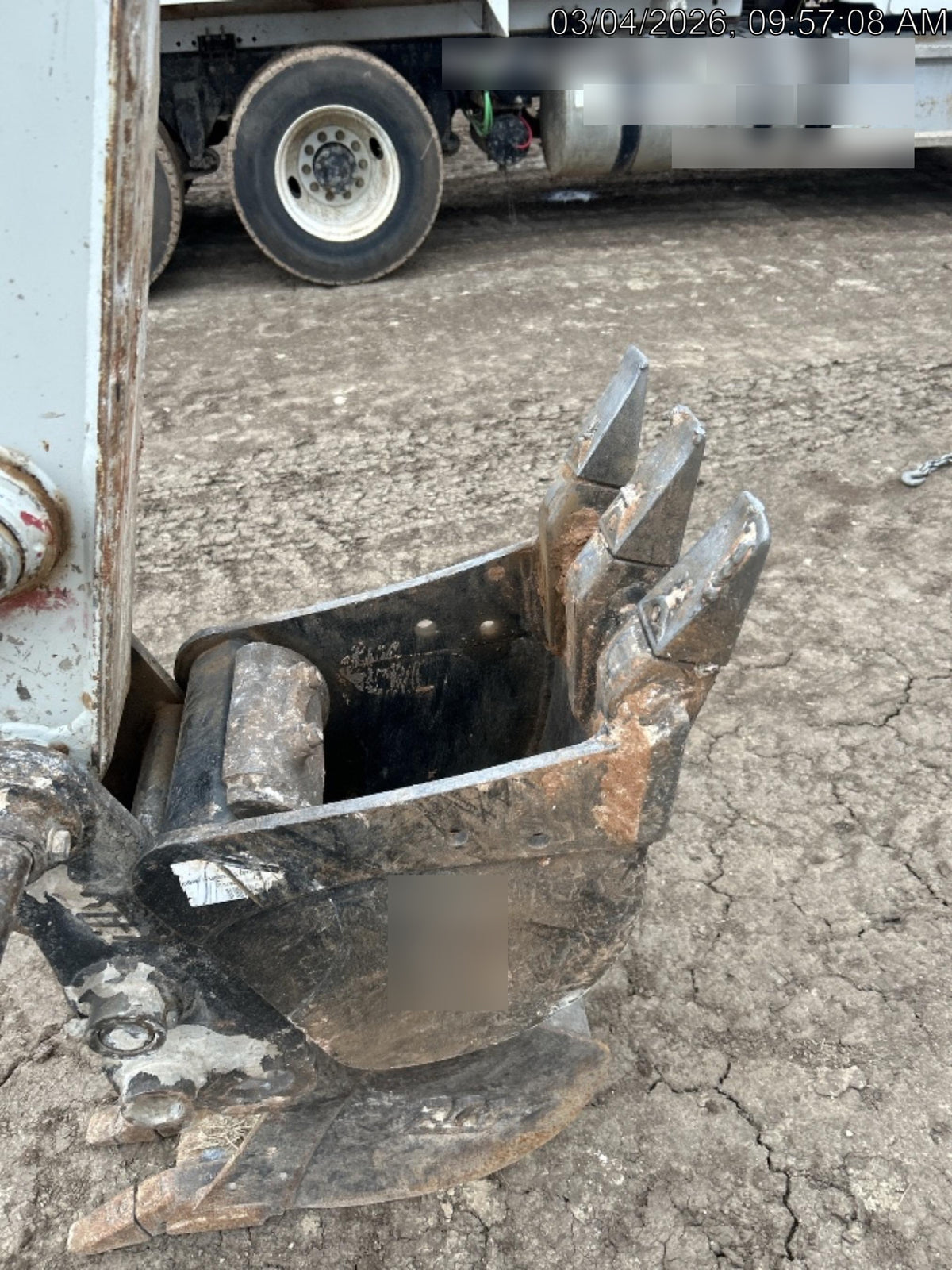 2020 STRICKLAND 18" Bucket Tooth - Strickland