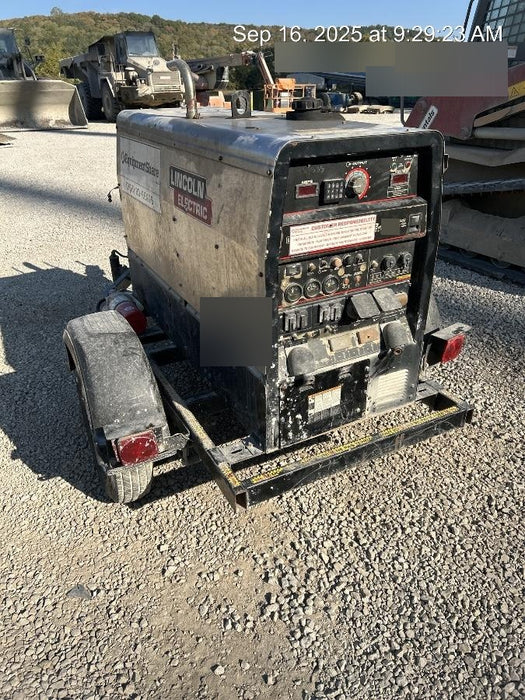 2019 Lincoln Electric Vantage 322 Welder Ready-Pak 3, Two wheel trailer, Fender and Light kit, Cable Rack