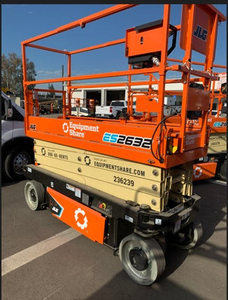2022 JLG ES2632