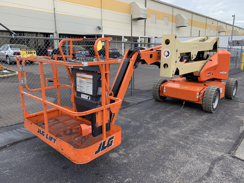 2019 JLG E450AJ