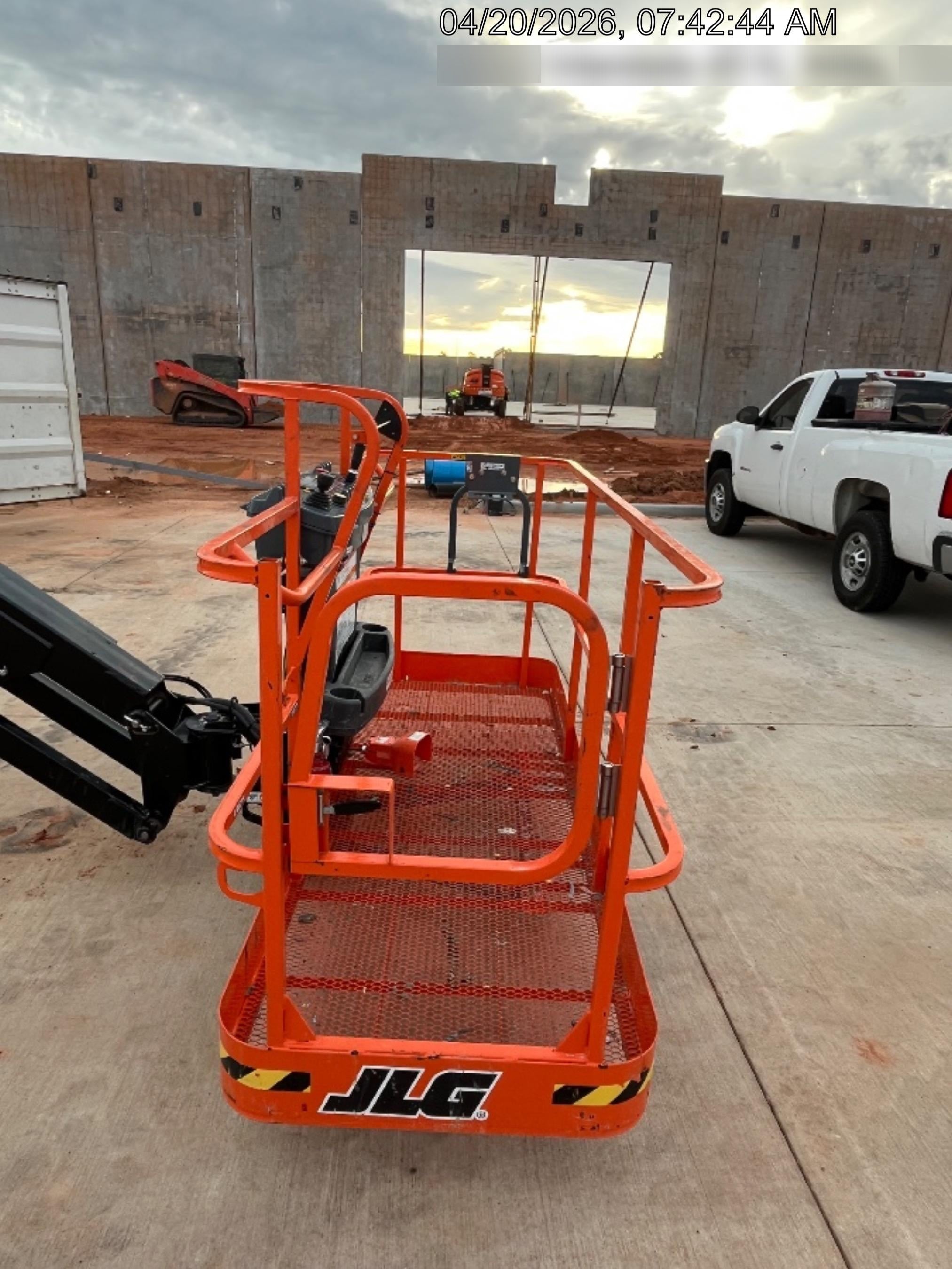 2025 JLG 460SJ