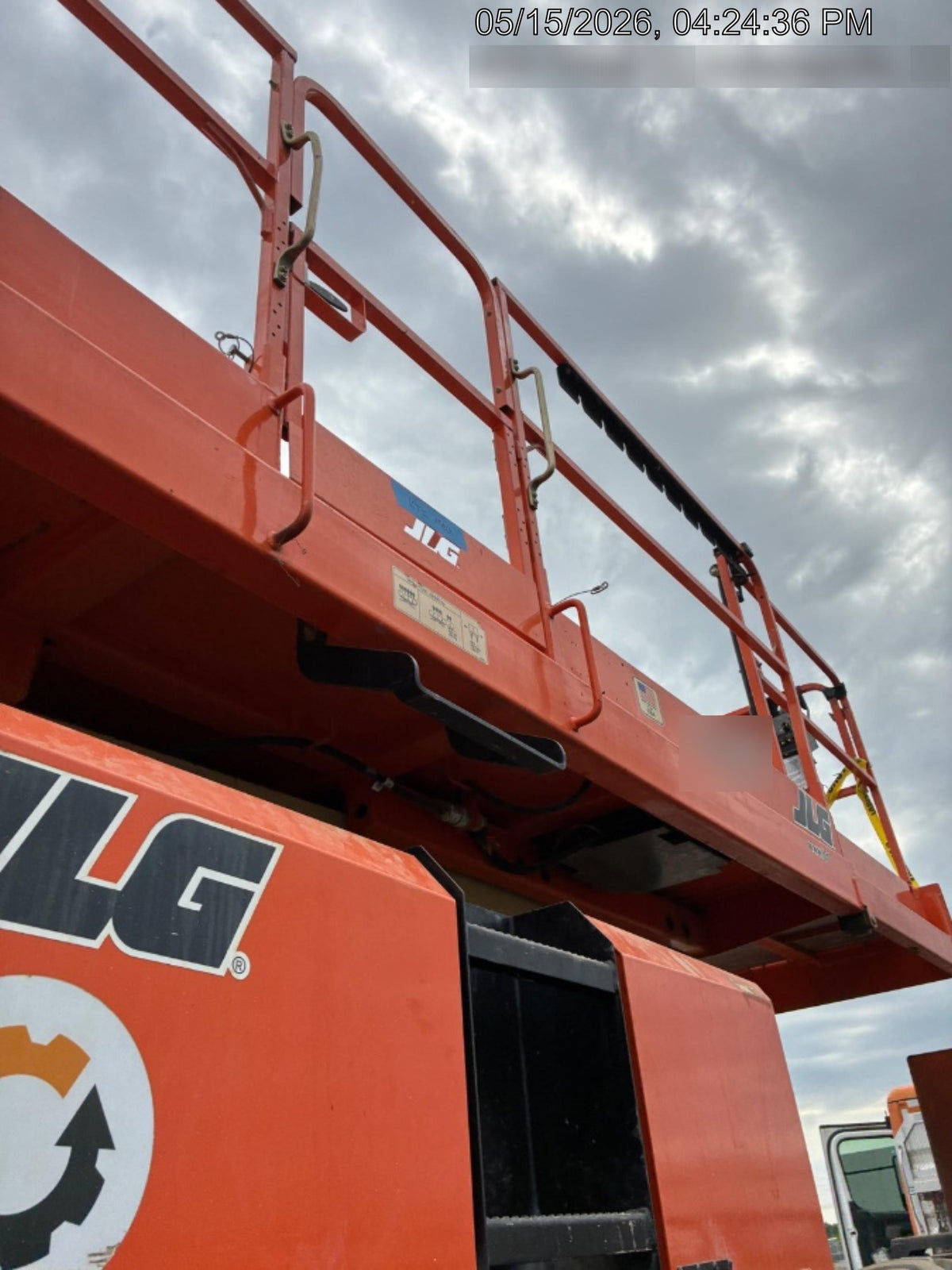 2019 JLG 430LRT