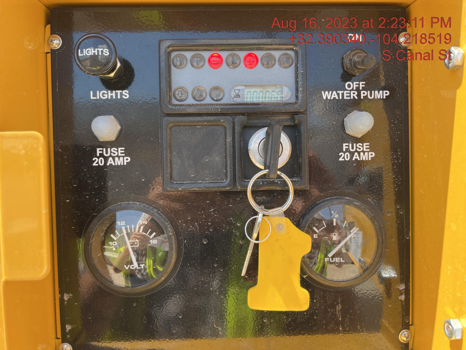 2023 Vac-Tron LP573XDT T4 Koehler Diesel Engine, 500 Gallon Debris Tank, x2 100 Gallon Water Tanks