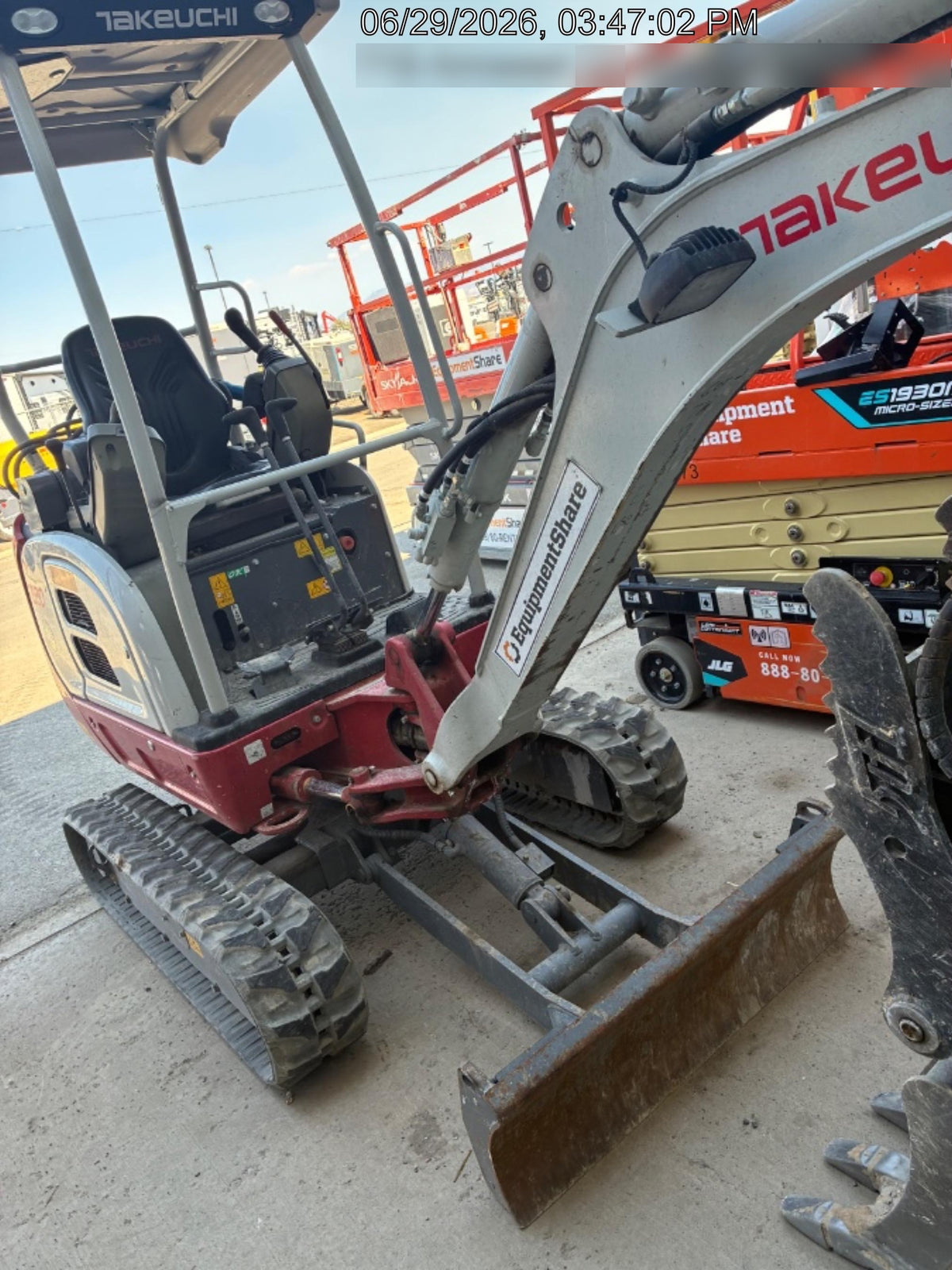 2023 TAKEUCHI TB20e
