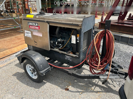 2019 Lincoln Vantage 322 Welder Ready-Pak 3, Two wheel trailer, Fender and Light kit, Cable Rack