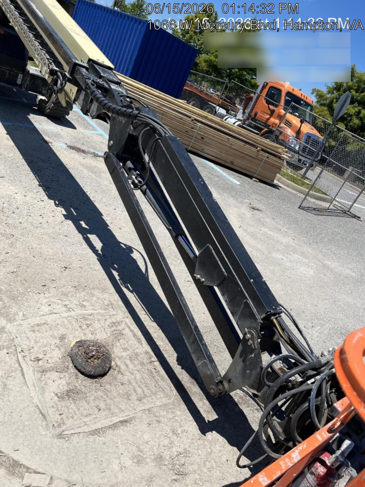 2023 JLG 660SJ