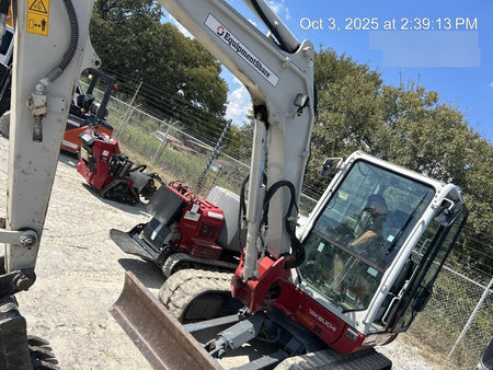 2023 TAKEUCHI TB250-2CR