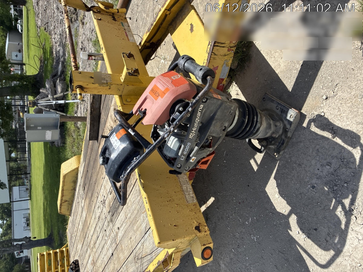 2024 HUSQVARNA LT6005