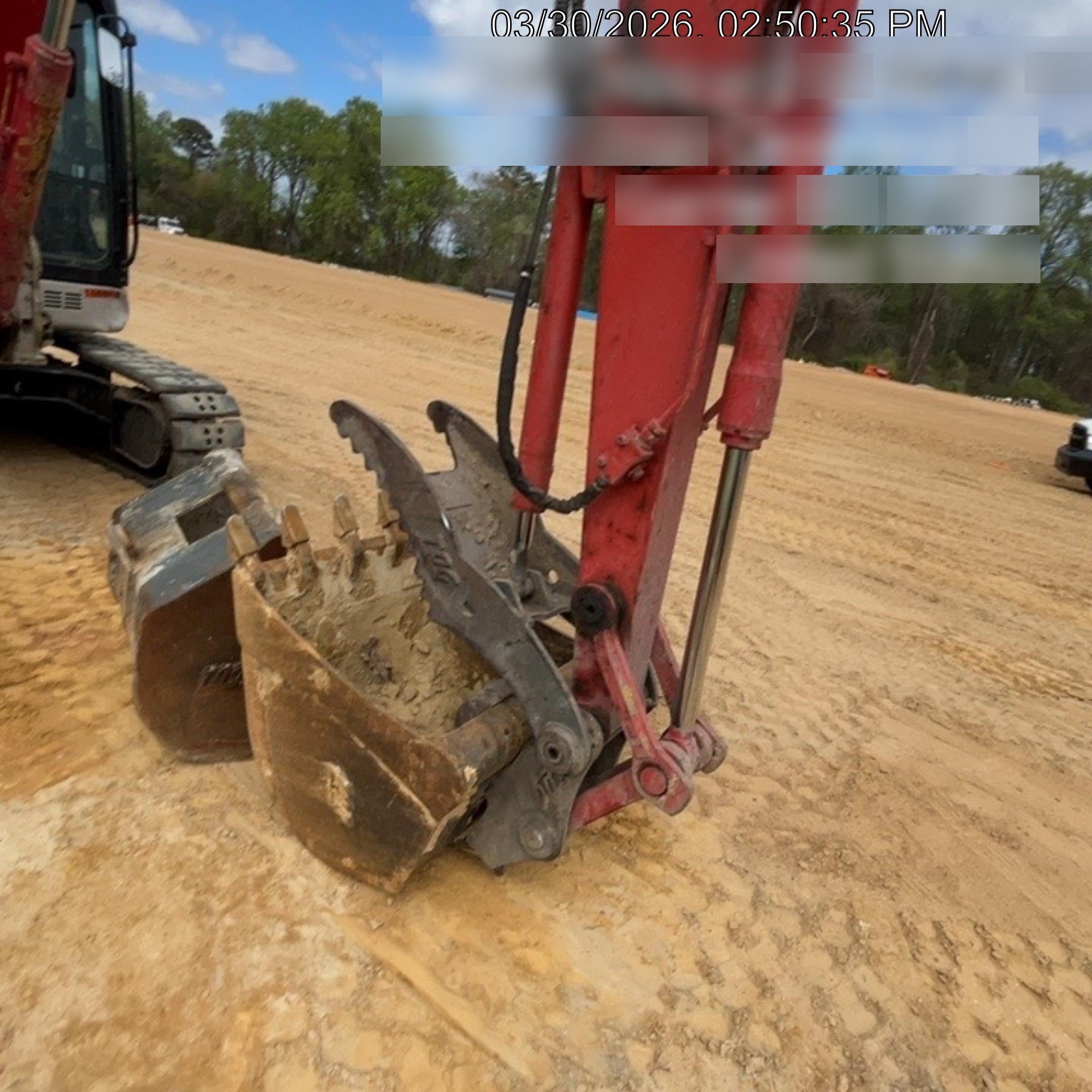 2025 TAKEUCHI 24" Bucket Takeuchi